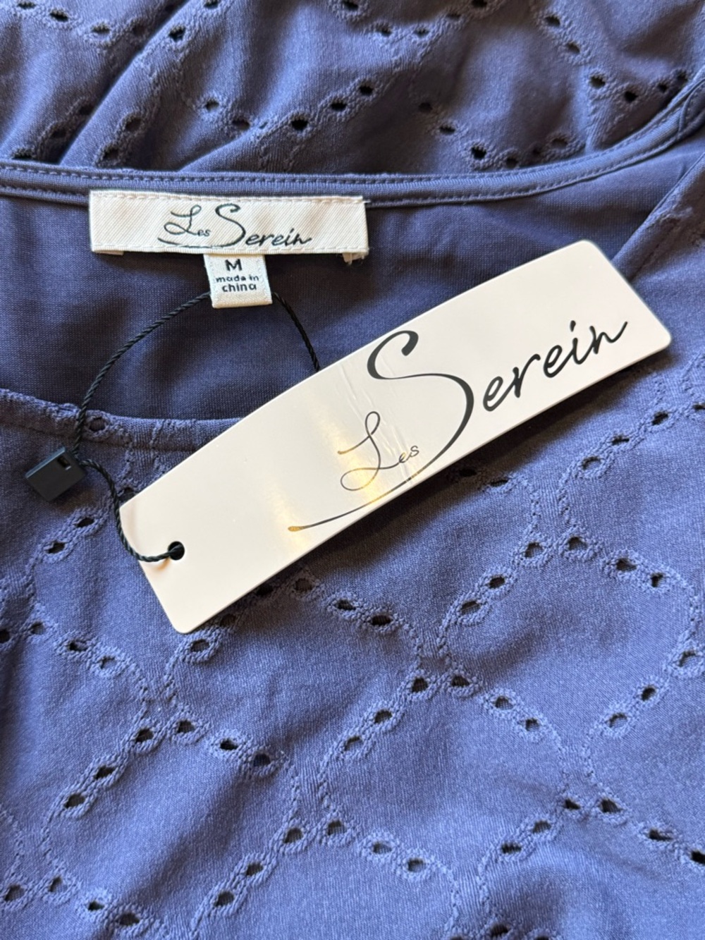 🫶🏻 Les Serein Women's Blue Eyelet Puff Sleeve Top - Picture 3 of 4